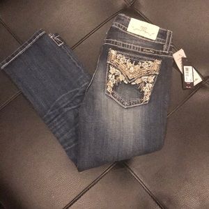 Miss Me mid-rise Capri Jeans